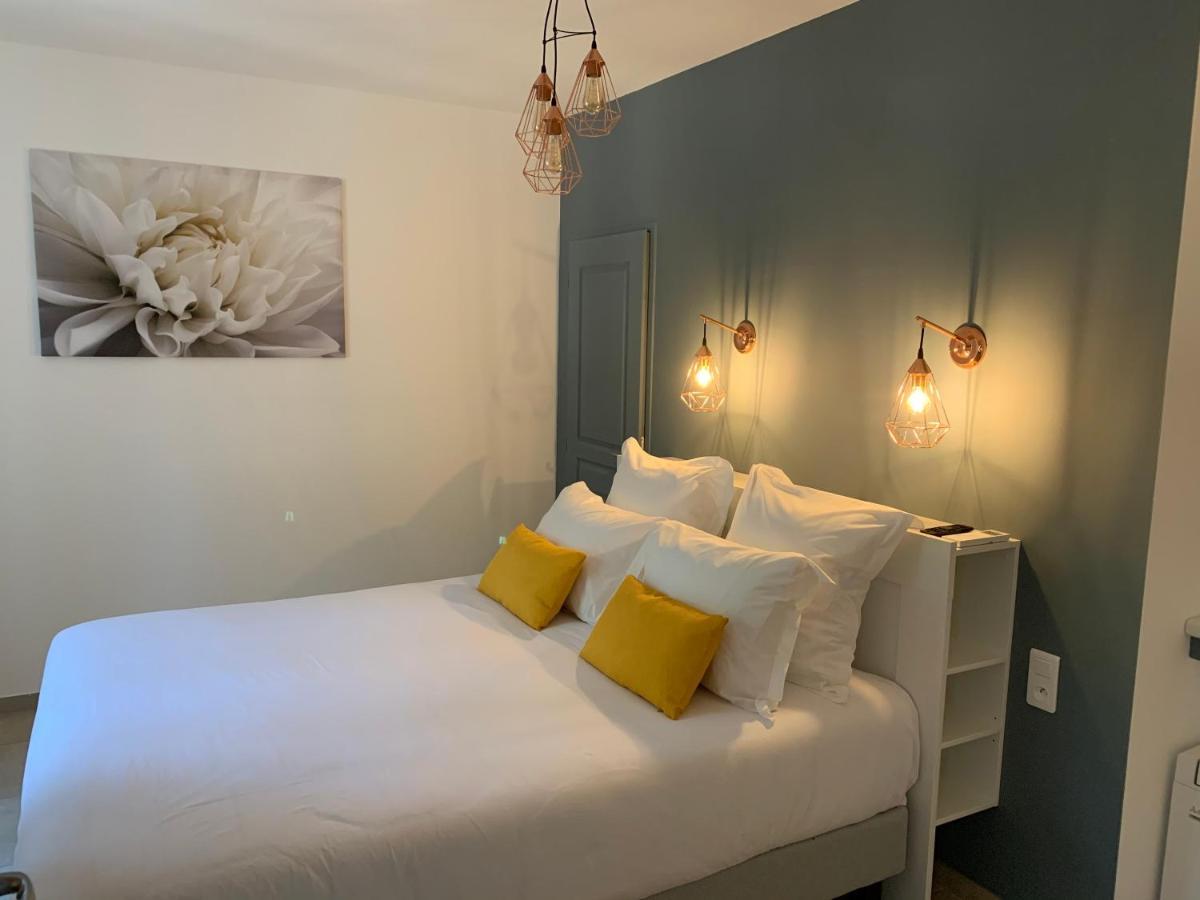 Bed and Breakfast Domaine Forvent Saint-Julien-de-Peyrolas Zewnętrze zdjęcie